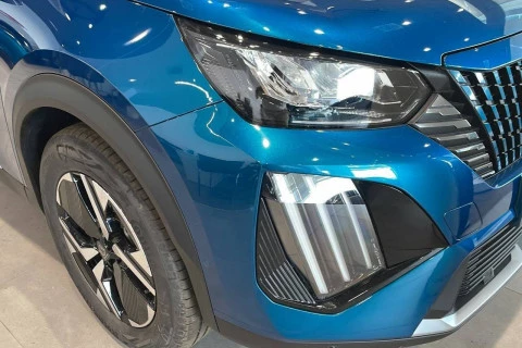 Peugeot 2008 Allure Gasolina 100 S&S 6 Vel. MAN