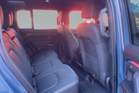 Land Rover Defender 110 3.0D I6 MHEV X-Dynamic SE 4WD AT 183 kW (249 CV)