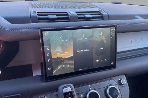 Land Rover Defender 110 3.0D I6 MHEV X-Dynamic SE 4WD AT 183 kW (249 CV)