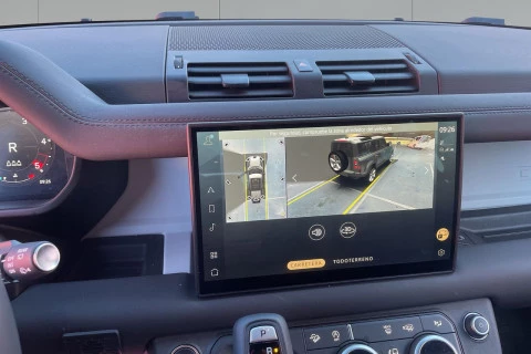 Land Rover Defender 110 3.0D I6 MHEV X-Dynamic SE 4WD AT 183 kW (249 CV)