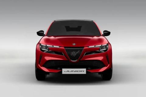 Alfa Romeo Junior Ibrida Sport Speciale 108kW (145CV)