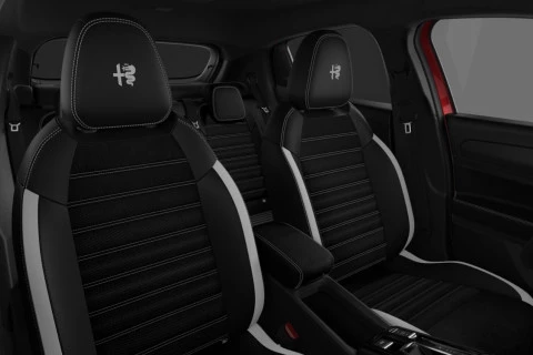 Alfa Romeo Junior Ibrida Sport Speciale 108kW (145CV)