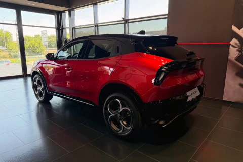 Alfa Romeo Junior Ibrida Sport Speciale 108kW (145CV)