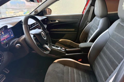 Alfa Romeo Junior Ibrida Sport Speciale 108kW (145CV)