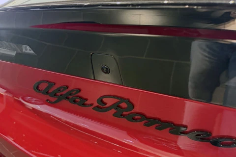 Alfa Romeo Junior Ibrida Sport Speciale 108kW (145CV)