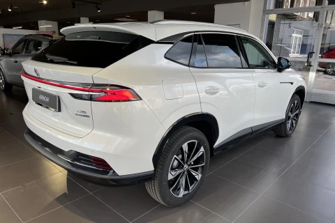 MG HS 1.5 Hybrid+ Luxury
