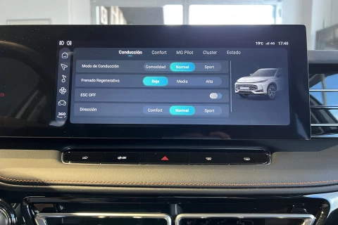 MG HS 1.5 Hybrid+ Luxury
