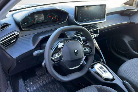 Peugeot 208 Style HYBRID 110 eDCS6