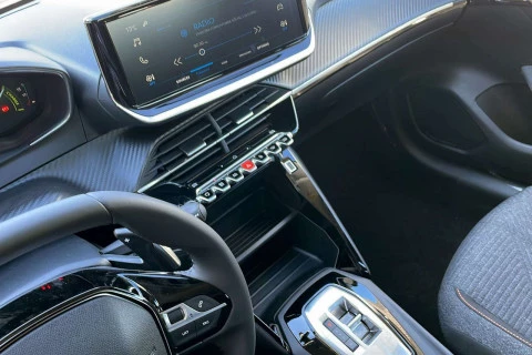 Peugeot 208 Style HYBRID 110 eDCS6