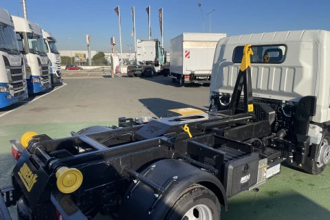 Mitsubishi Fuso Canter 3C13 + GANCHO JIMECA