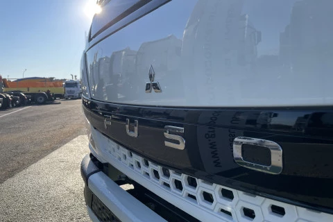 Mitsubishi Fuso Canter 3C13 + GANCHO JIMECA