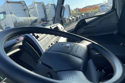 Mitsubishi Fuso Canter 3C13 + GANCHO JIMECA