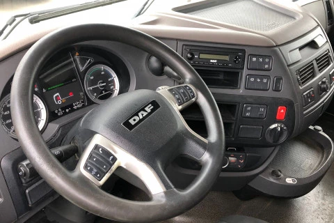 DAF XF 480 + EQUIPO HIDRAULICO