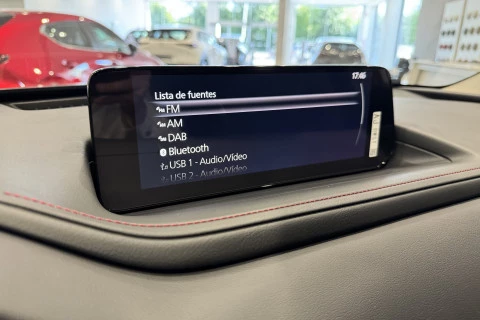 Mazda CX-30 e-SKYACTIV G Homura