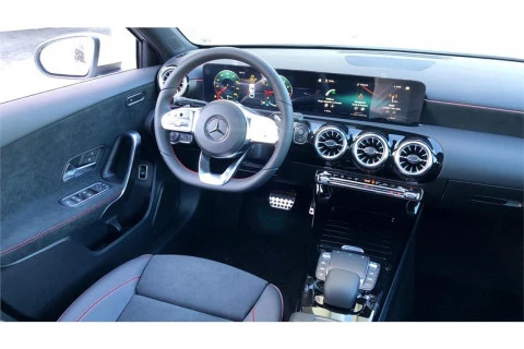 Mercedes-Benz Clase A Sedán A 180