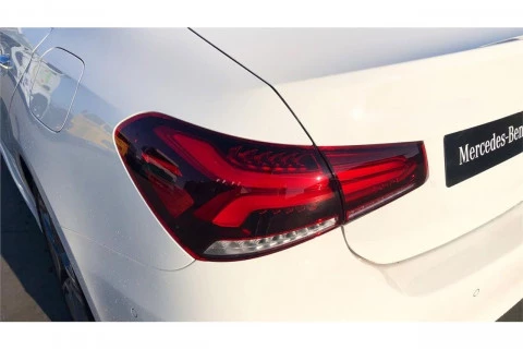 Mercedes-Benz Clase A Sedán A 180