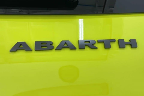 Abarth 500 500e Turismo 42kwh 113kw (154cv)