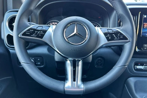 Mercedes-Benz Vito 114CDI AT 100kW Tourer Select Larga