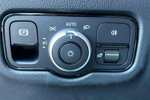 Mercedes-Benz Vito 114CDI AT 100kW Tourer Select Larga