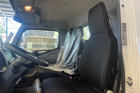 Mitsubishi Fuso Canter 3C13 