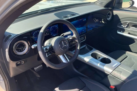 Mercedes-Benz GLB GLB 200