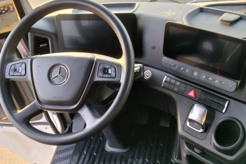 Mercedes-Benz Actros 1848LS