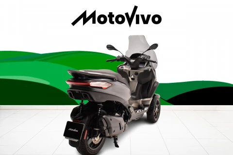 Piaggio MP3 Exclusive 530 .
