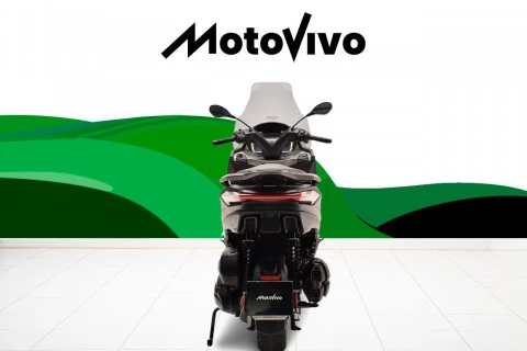 Piaggio MP3 Exclusive 530 .
