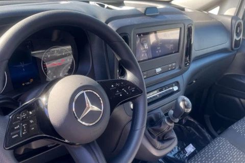 Mercedes-Benz Vito 110 CDI Furgón PRO Larga