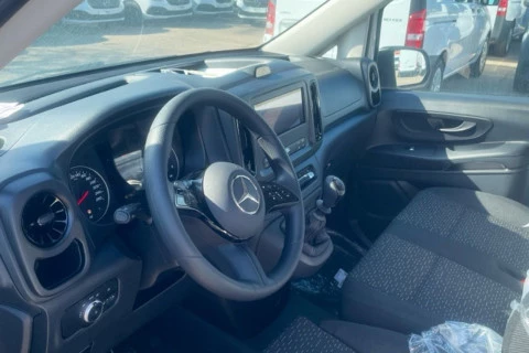 Mercedes-Benz Vito 110 CDI Furgón PRO Larga
