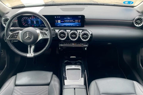 Mercedes-Benz Clase A A 250 e con tecnología híbrida EQ Sedán