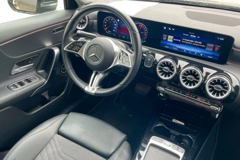 Mercedes-Benz Clase A A 250 e con tecnología híbrida EQ Sedán