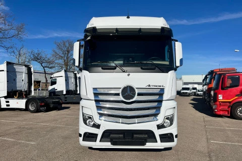 Mercedes-Benz Actros 1951 LS