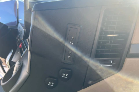 Mercedes-Benz Actros 1951 LS