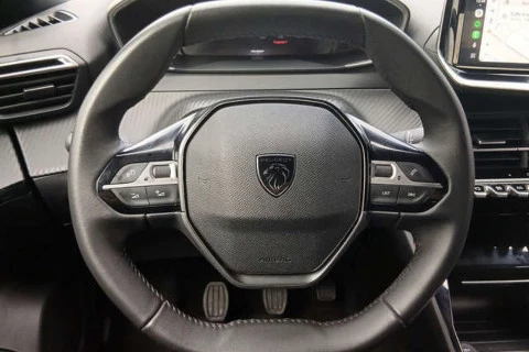 Peugeot 2008 Allure Puretech 100 S&S 6 Vel. MAN