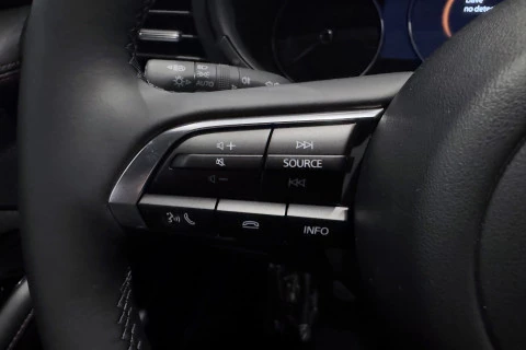 Mazda3 2.5L E-SKY G MHEV 103kW Homura