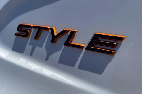 Peugeot 208 Style Gasolina 100 S&S 6 Vel MAN