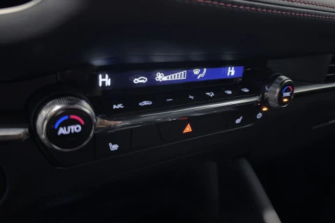Mazda3 2.5L E-SKY G MHEV 103kW Homura