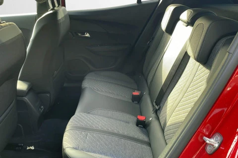 Peugeot e-2008 Eléctrico Allure 156 (115kW)