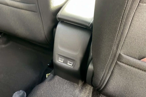 Peugeot e-2008 Eléctrico Allure 156 (115kW)