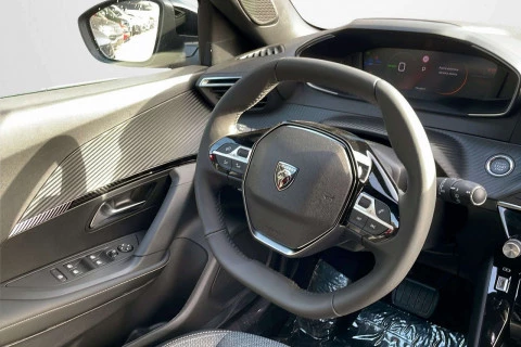 Peugeot e-2008 Eléctrico Allure 156 (115kW)