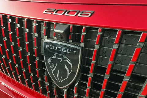 Peugeot e-2008 Eléctrico Allure 156 (115kW)