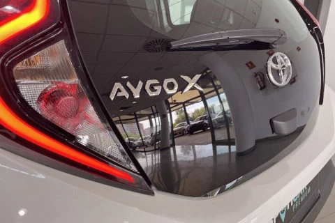 Toyota Aygo X Cross 1.0 VVT-I 72CV Play
