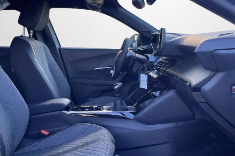 Peugeot 2008 Allure Gasolina 100 S&S 6 Vel. MAN