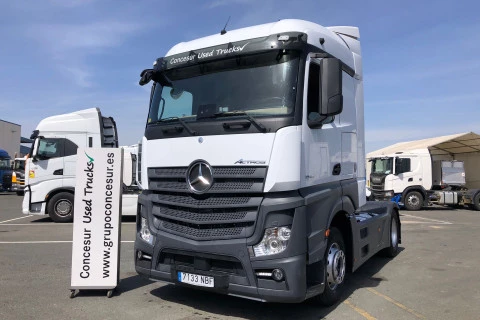 Mercedes-Benz Actros 1845