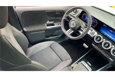 Mercedes-Benz GLB GLB 200 d 4MATIC