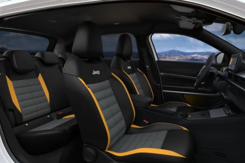 Jeep Avenger 1.2 eHybrid 4xe 145CV T. North Face