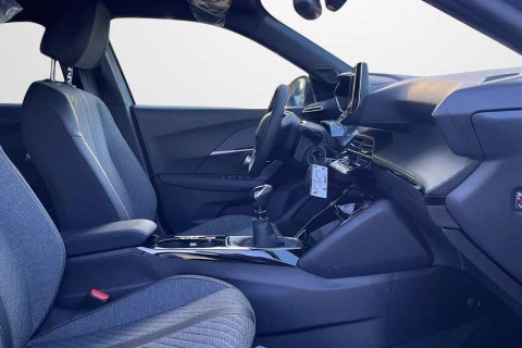 Peugeot 2008 Allure Gasolina 100 S&S 6 Vel. MAN