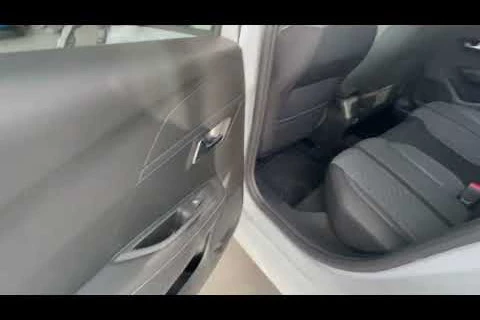 Peugeot 208 Allure Gasolina 100 S&S 6 Vel. MAN