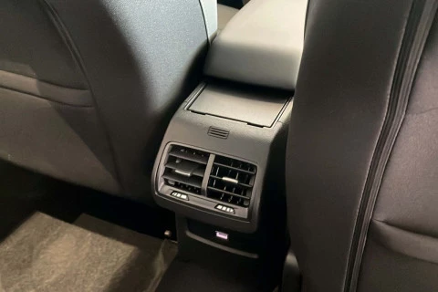 Citroën C4 Hybrid 145 ë-DCS6 Business Edition